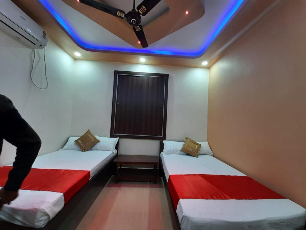 Hotel Shakuntla Palace - 400 Meters Away From Vishnu Pad Temple 7 Mins Walk جايا المظهر الخارجي الصورة