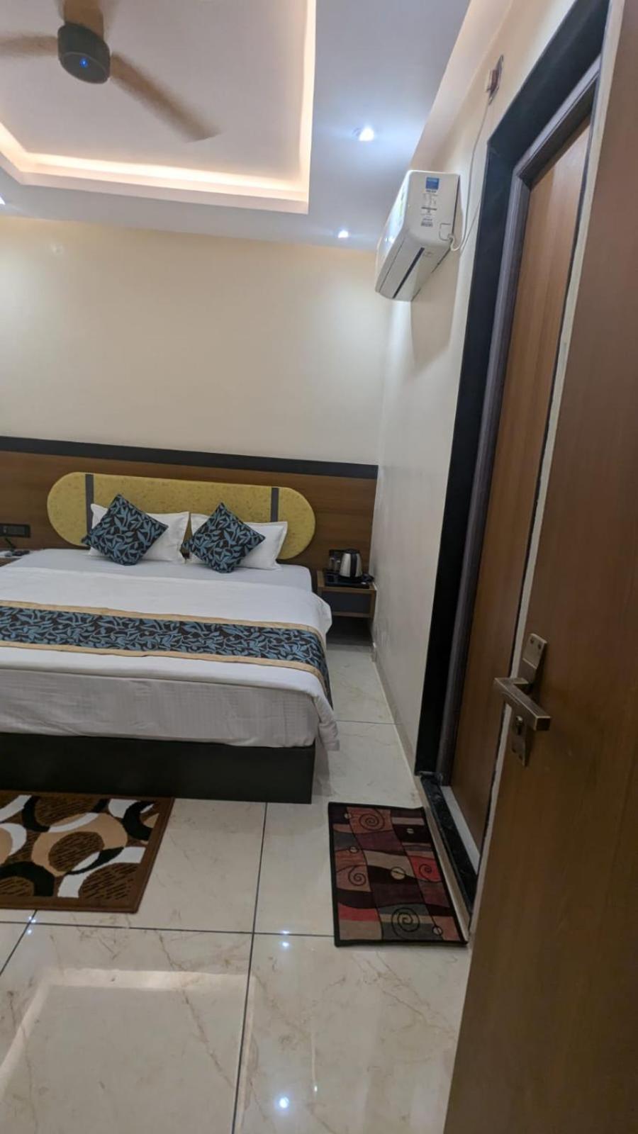 Hotel Shakuntla Palace - 400 Meters Away From Vishnu Pad Temple 7 Mins Walk جايا المظهر الخارجي الصورة