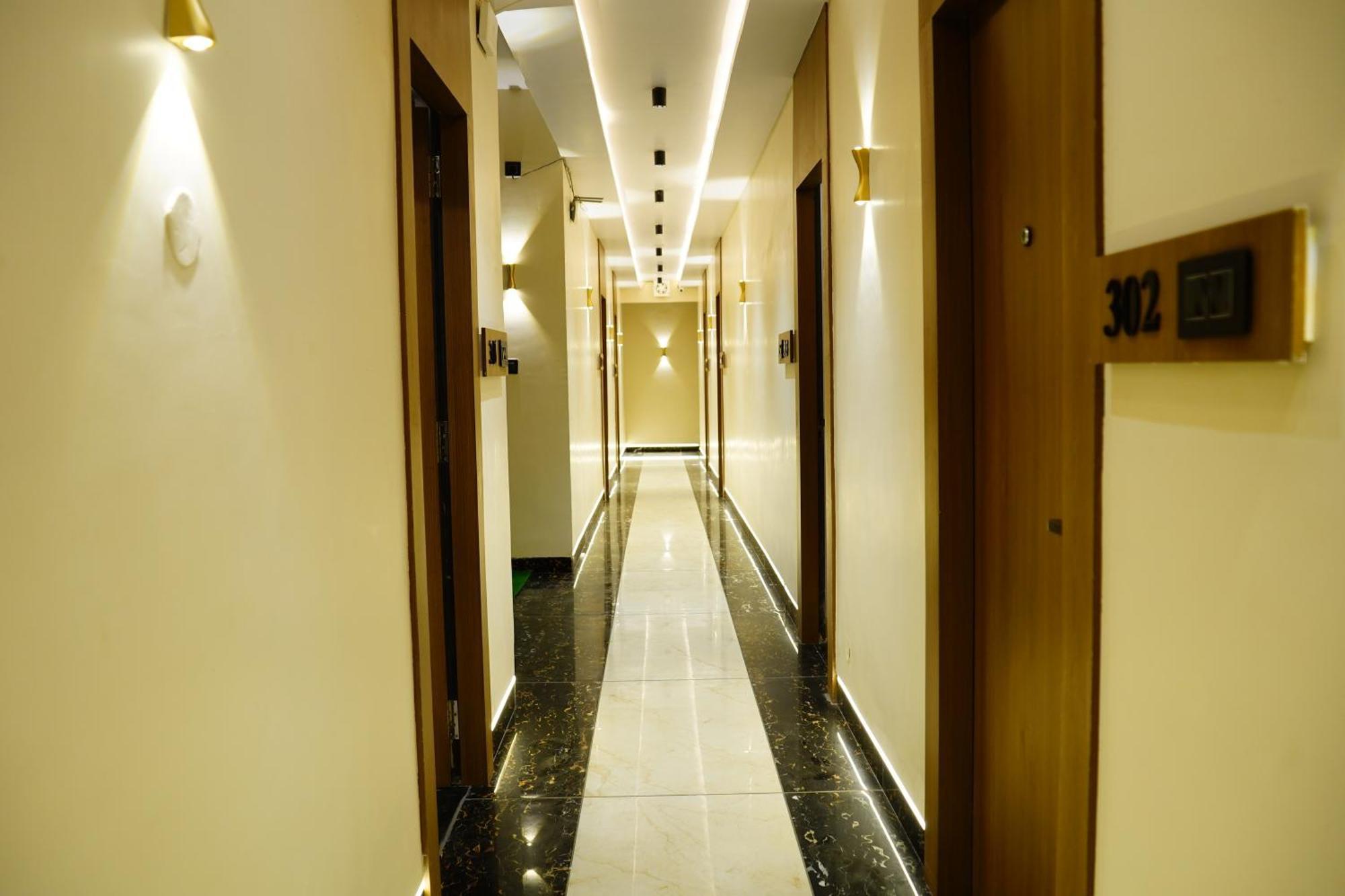 Hotel Shakuntla Palace - 400 Meters Away From Vishnu Pad Temple 7 Mins Walk جايا المظهر الخارجي الصورة