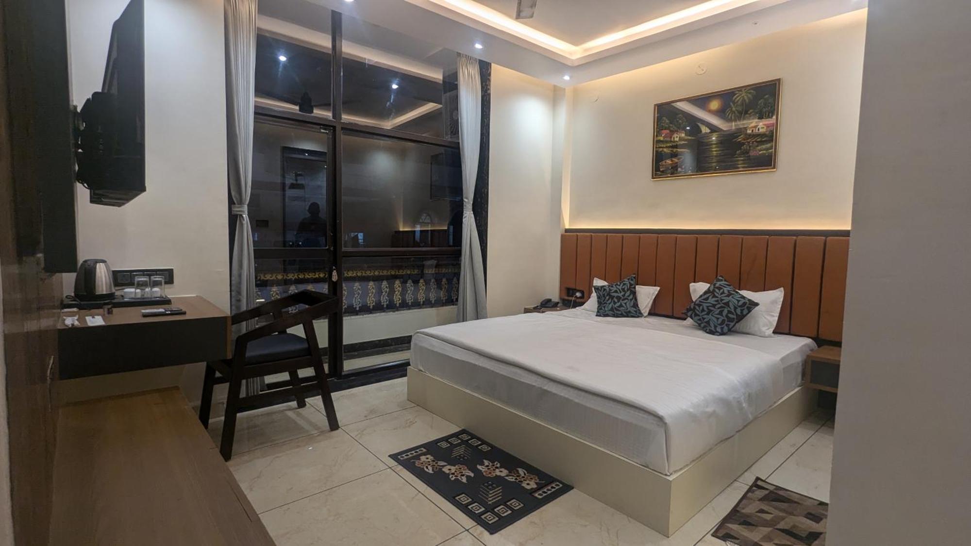 Hotel Shakuntla Palace - 400 Meters Away From Vishnu Pad Temple 7 Mins Walk جايا المظهر الخارجي الصورة