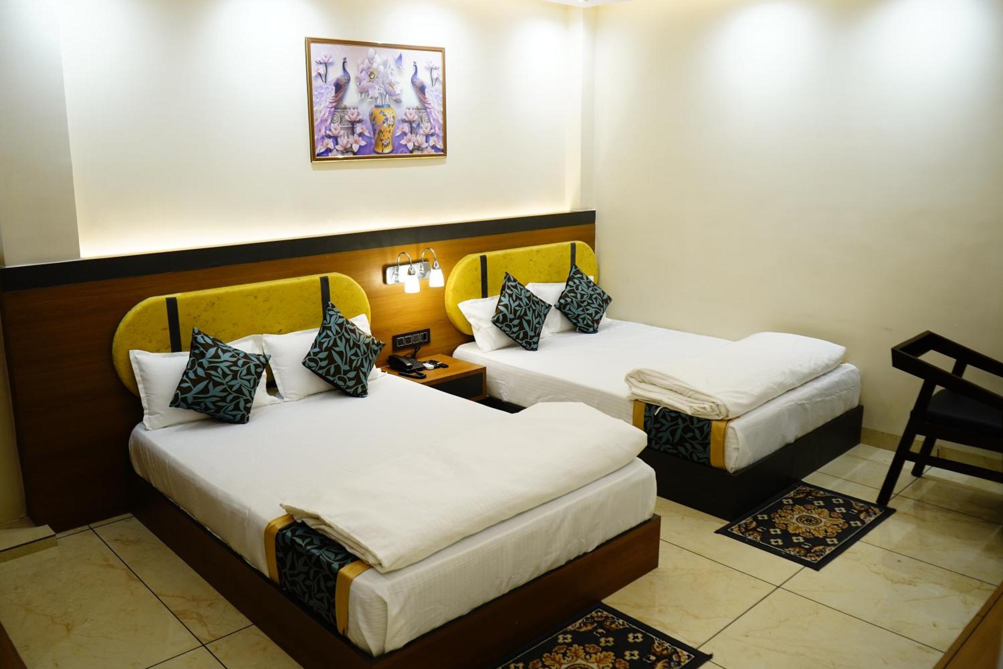Hotel Shakuntla Palace - 400 Meters Away From Vishnu Pad Temple 7 Mins Walk جايا المظهر الخارجي الصورة