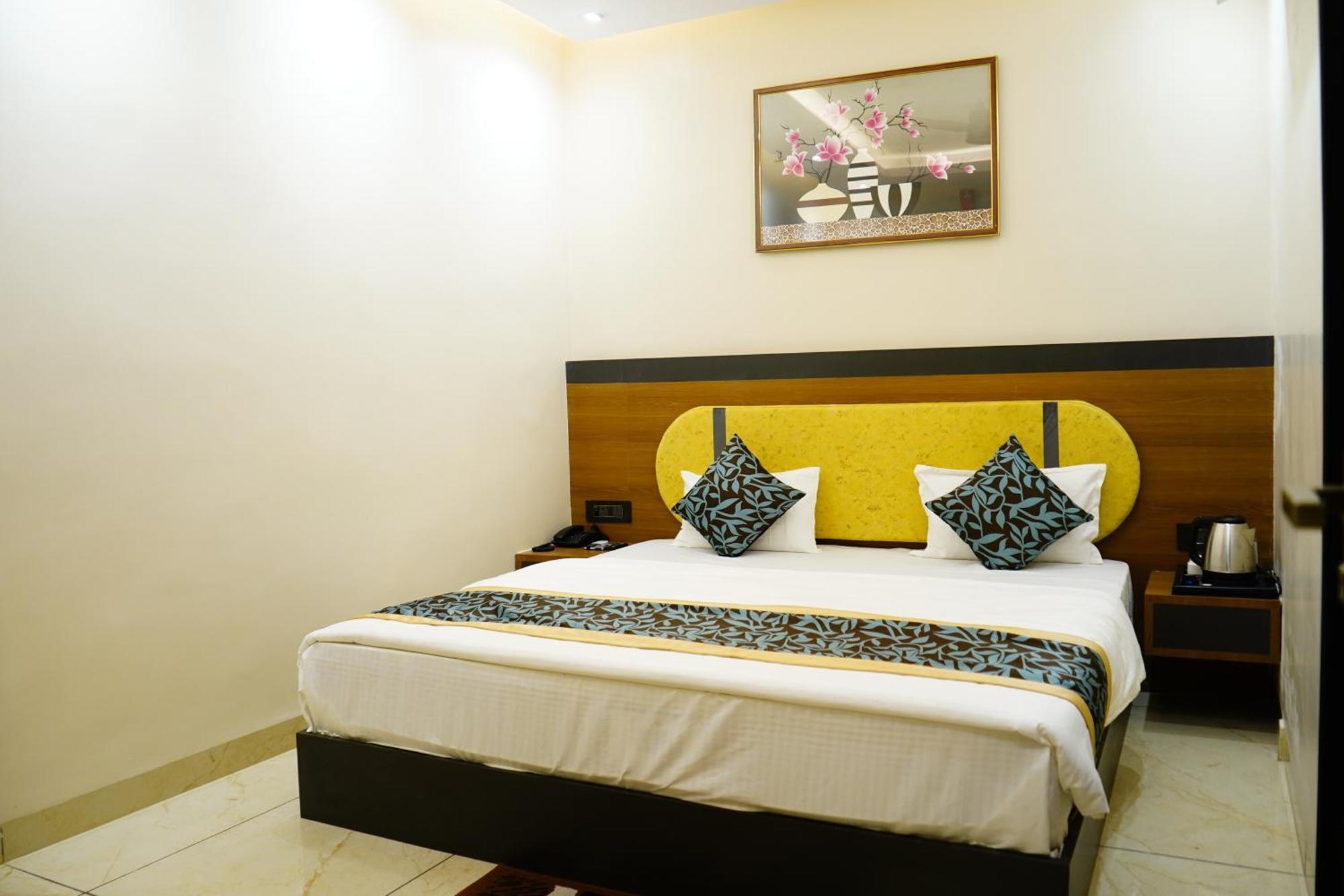 Hotel Shakuntla Palace - 400 Meters Away From Vishnu Pad Temple 7 Mins Walk جايا المظهر الخارجي الصورة
