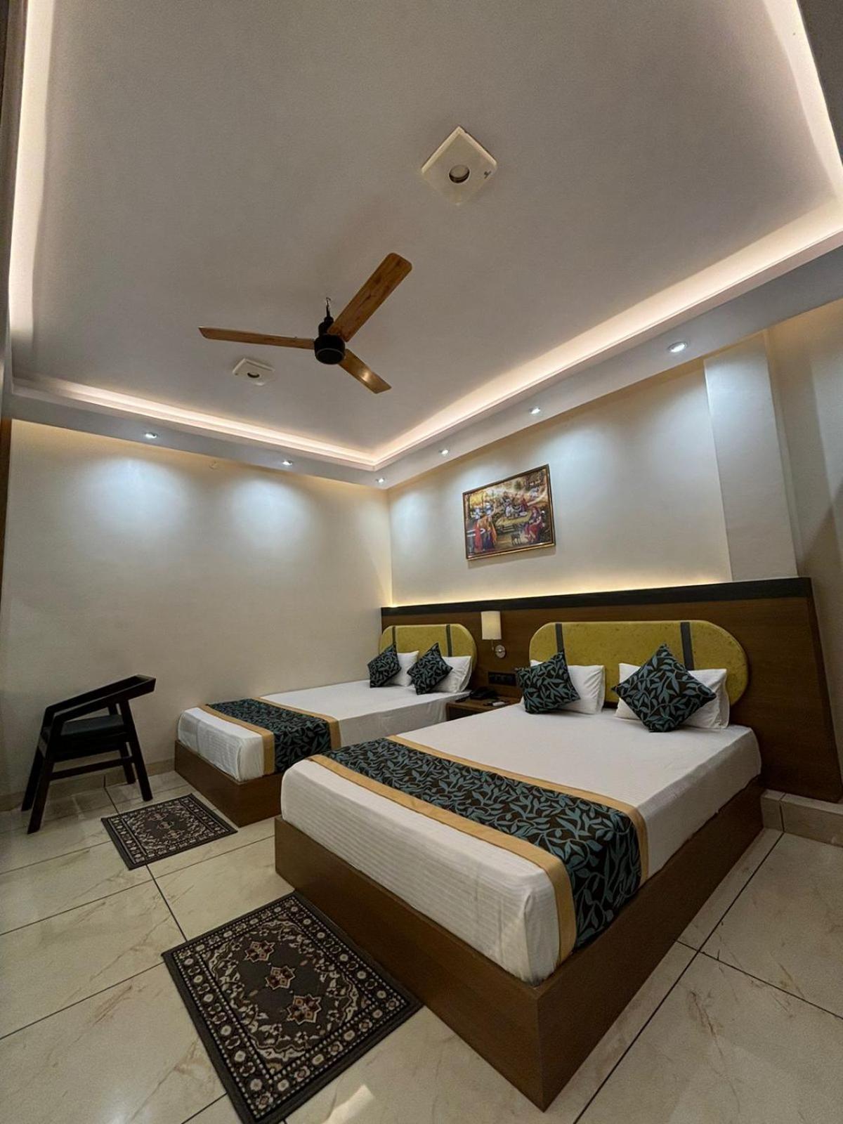 Hotel Shakuntla Palace - 400 Meters Away From Vishnu Pad Temple 7 Mins Walk جايا المظهر الخارجي الصورة