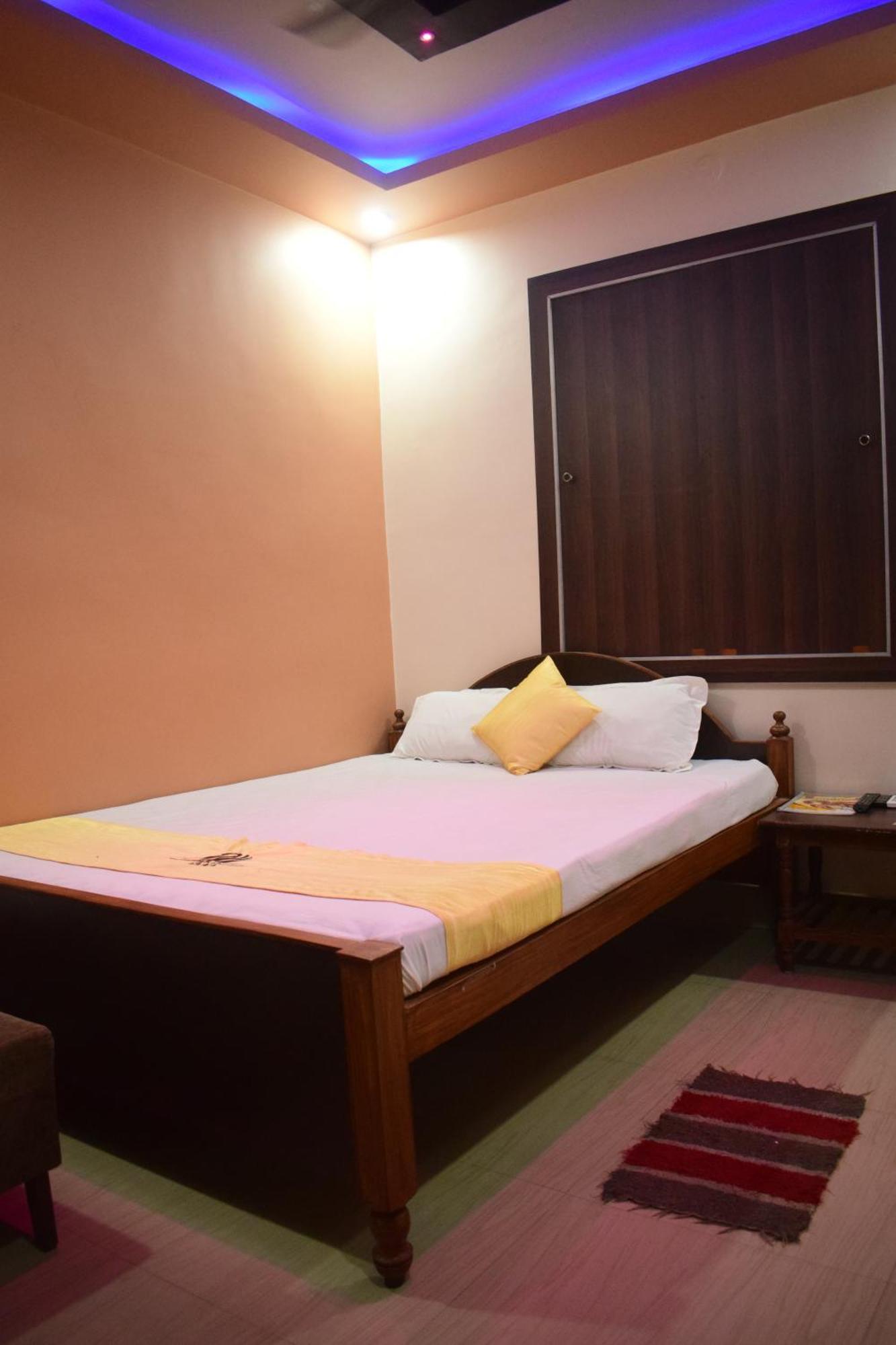 Hotel Shakuntla Palace - 400 Meters Away From Vishnu Pad Temple 7 Mins Walk جايا المظهر الخارجي الصورة