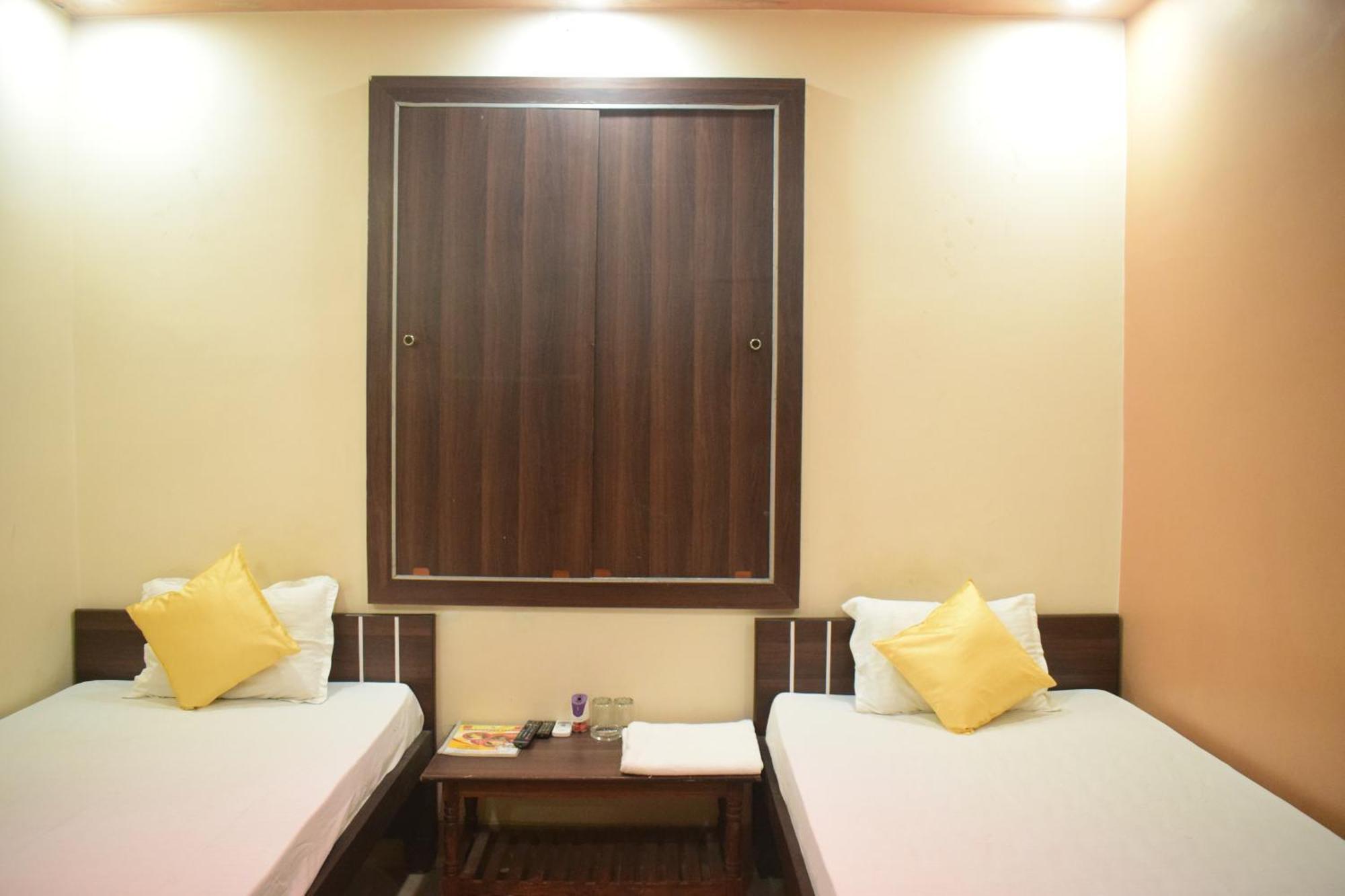 Hotel Shakuntla Palace - 400 Meters Away From Vishnu Pad Temple 7 Mins Walk جايا المظهر الخارجي الصورة