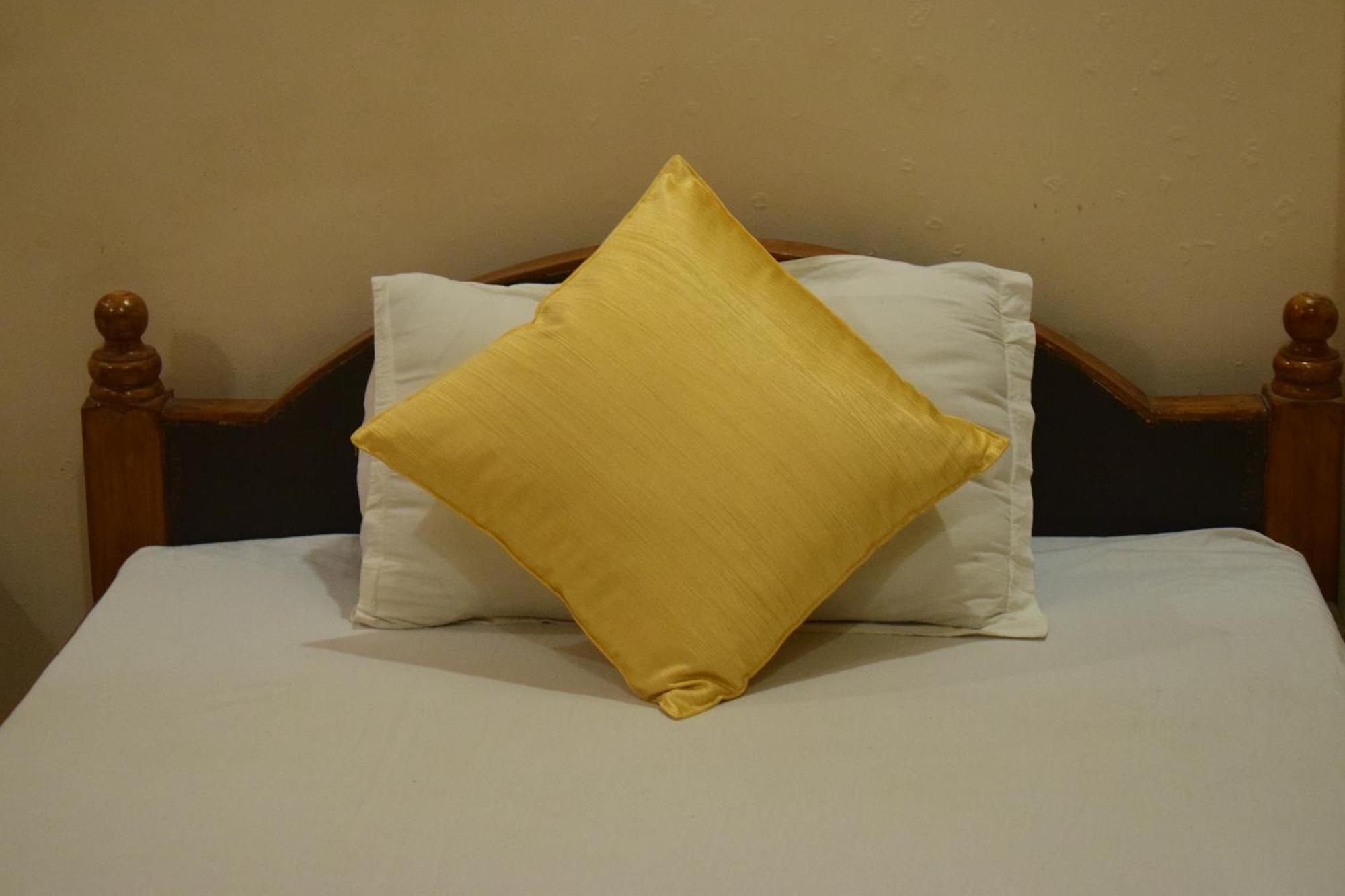Hotel Shakuntla Palace - 400 Meters Away From Vishnu Pad Temple 7 Mins Walk جايا المظهر الخارجي الصورة